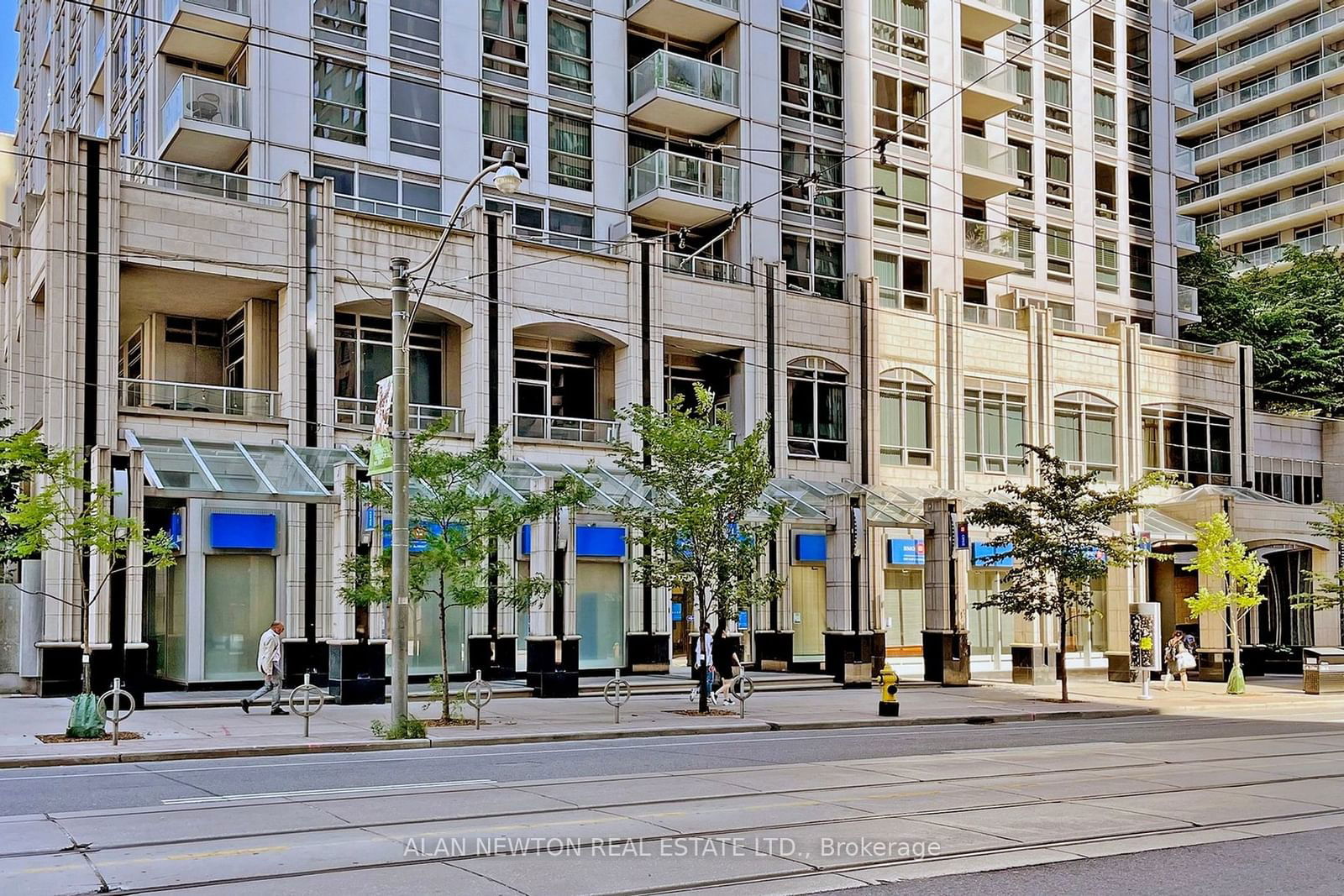 College Park North Tower, Downtown, Toronto