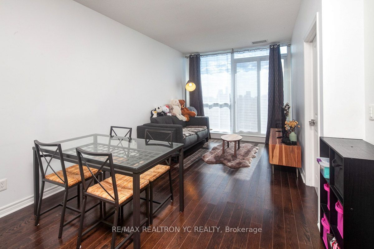 2885 Bayview Ave, unit 1513 for rent