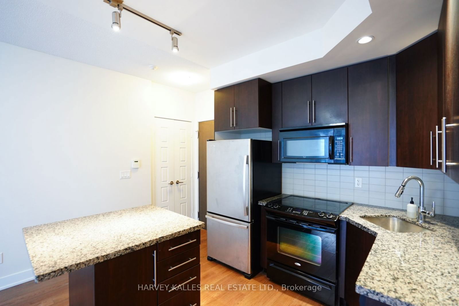 28 Linden St, unit 2901 for rent