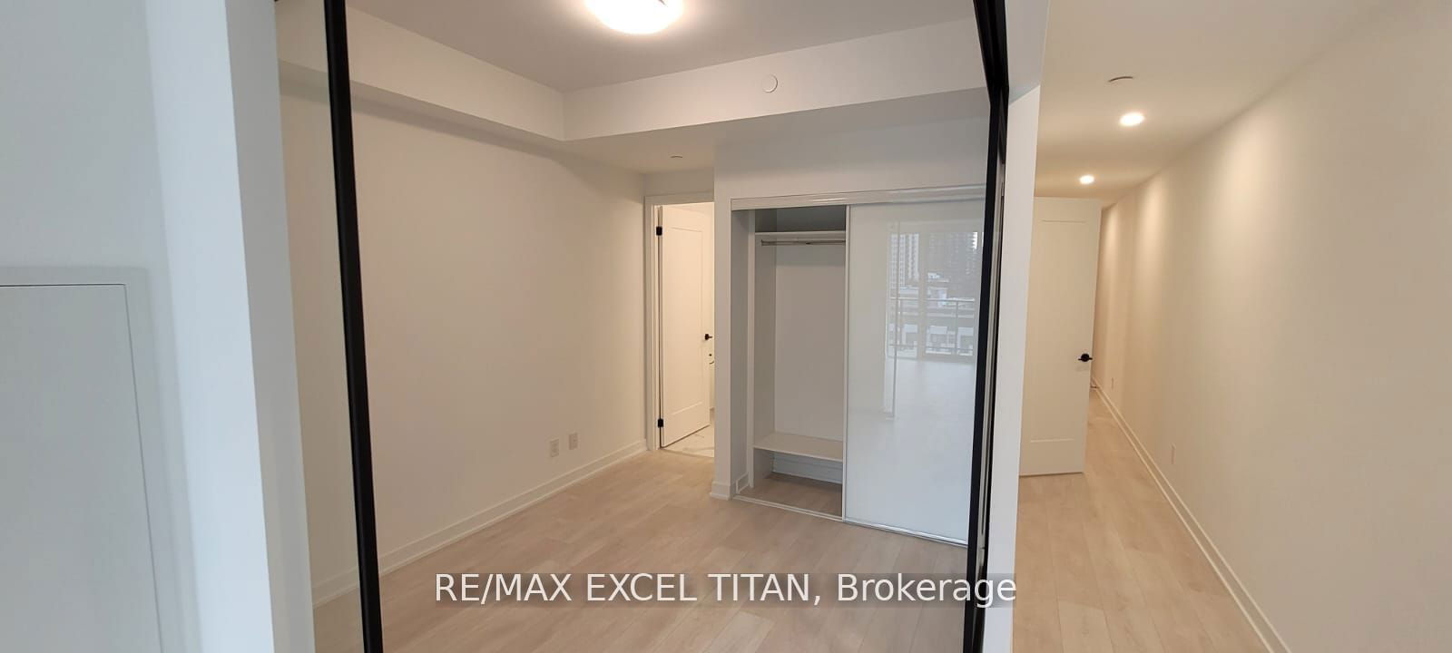 5 Defries St, unit 716 for rent