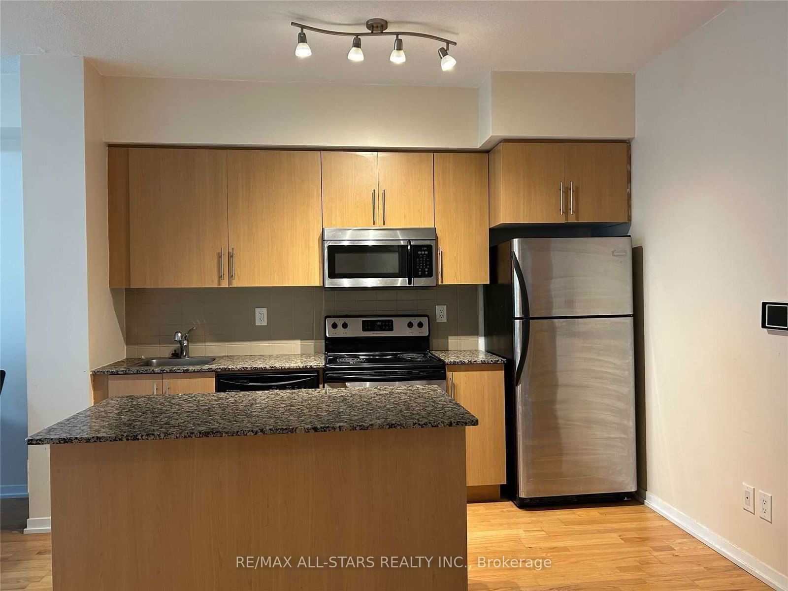 55 Bremner Blvd, unit 1708 for rent