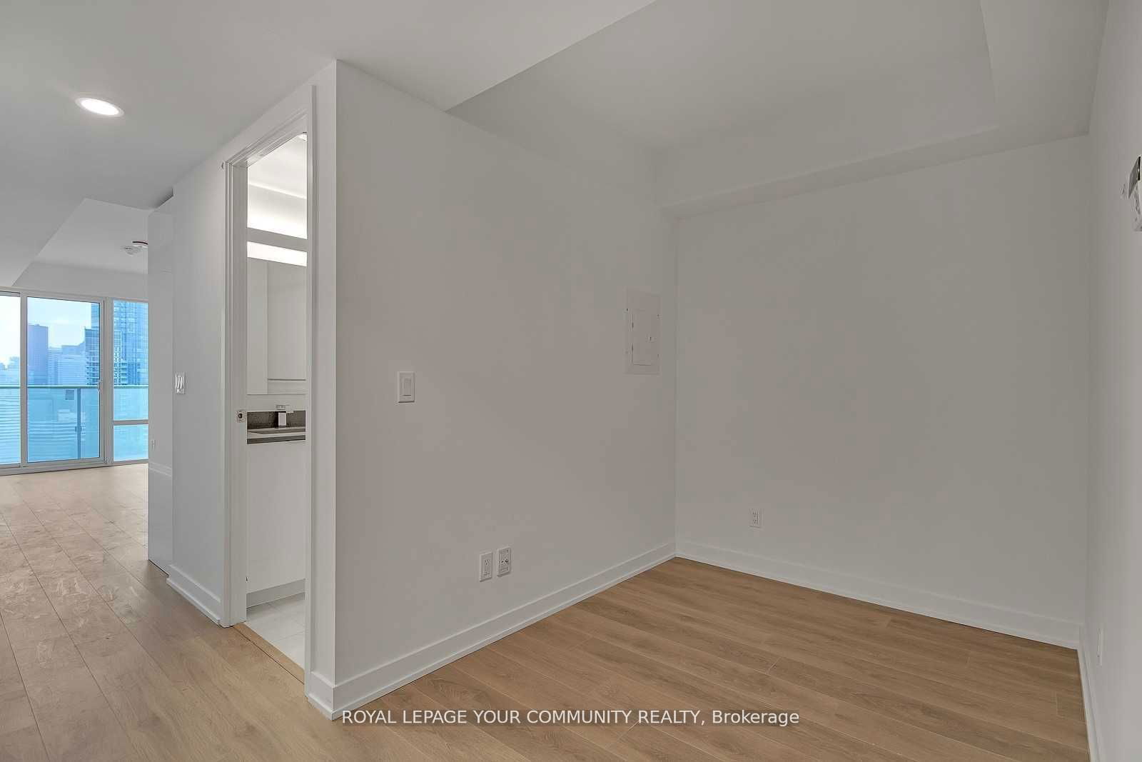 501 Yonge St, unit 4910 for rent