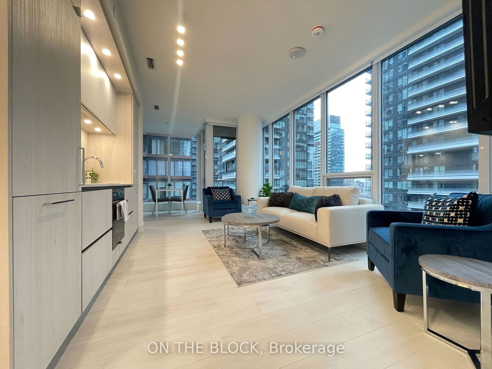 35 Mercer St, unit 1312 for rent