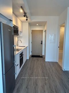 5 Defries St, unit 2209 for rent