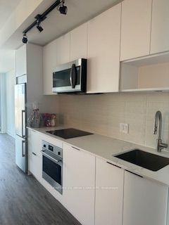 5 Defries St, unit 2209 for rent