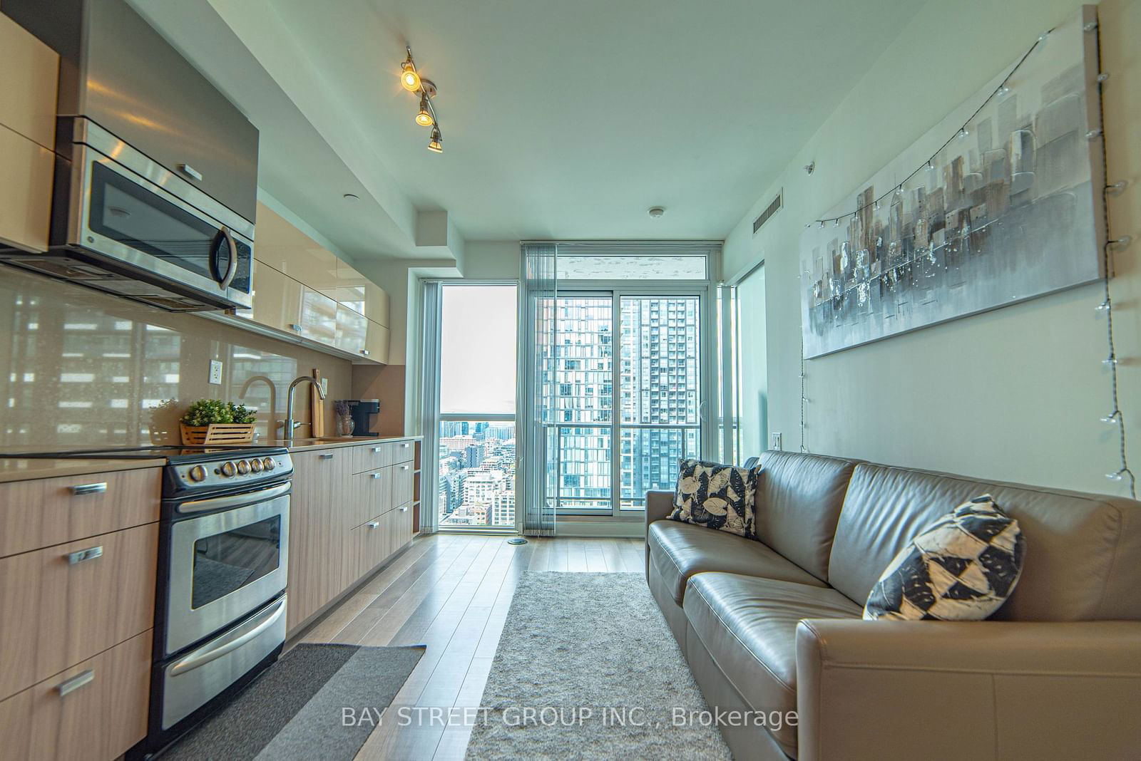 290 Adelaide St W, unit 3112 for sale