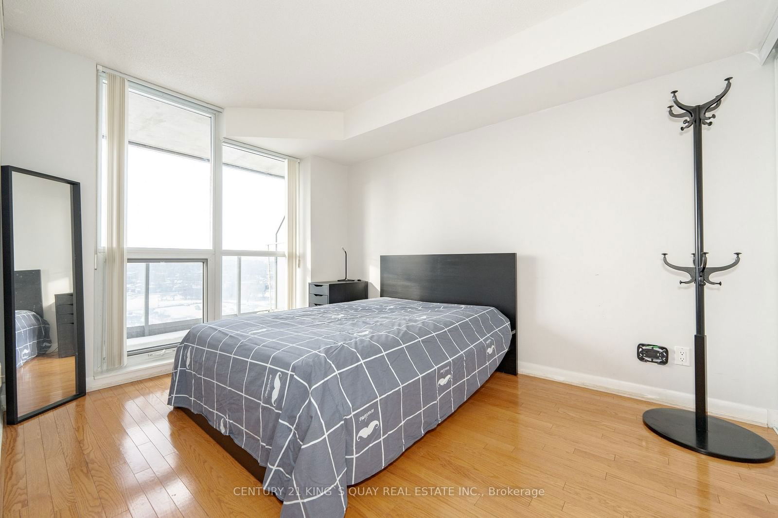 5791 Yonge St, unit 1202 for sale