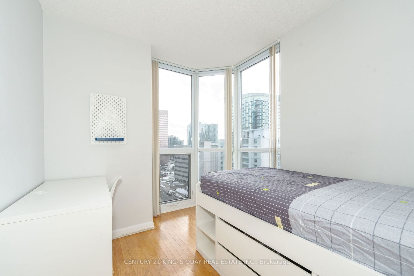 5791 Yonge St, unit 1202 for sale