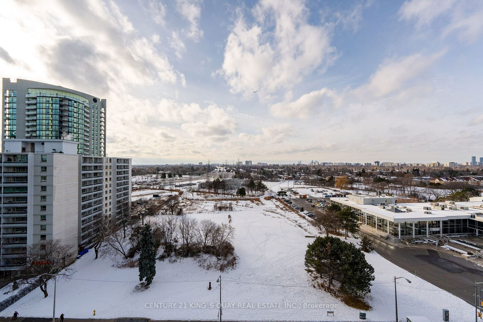 Luxe Condos, North York, Toronto