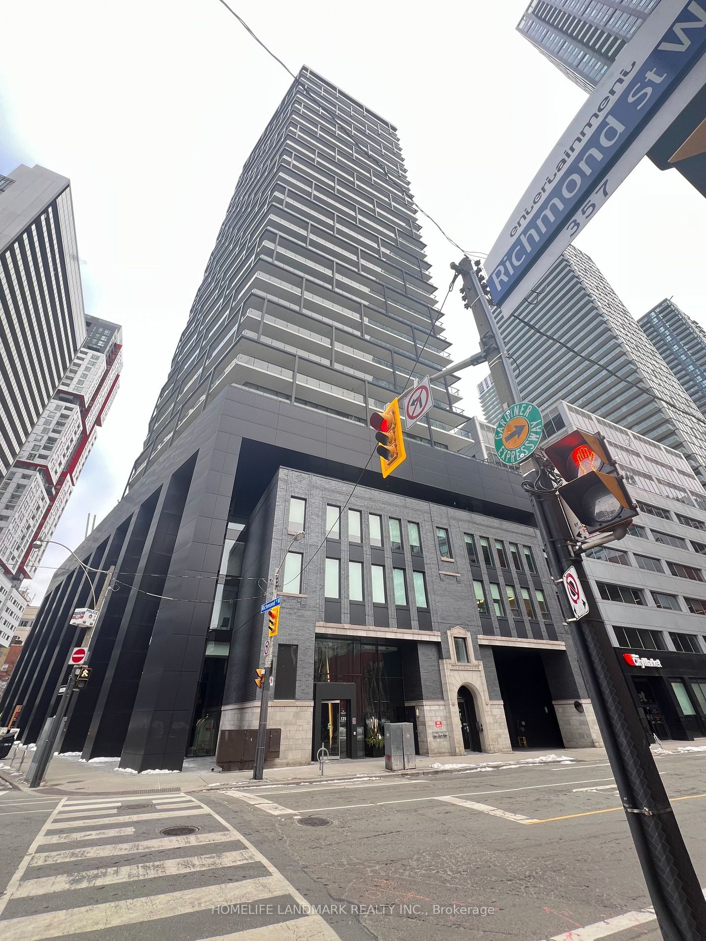 125 Peter St, unit 2301 for sale