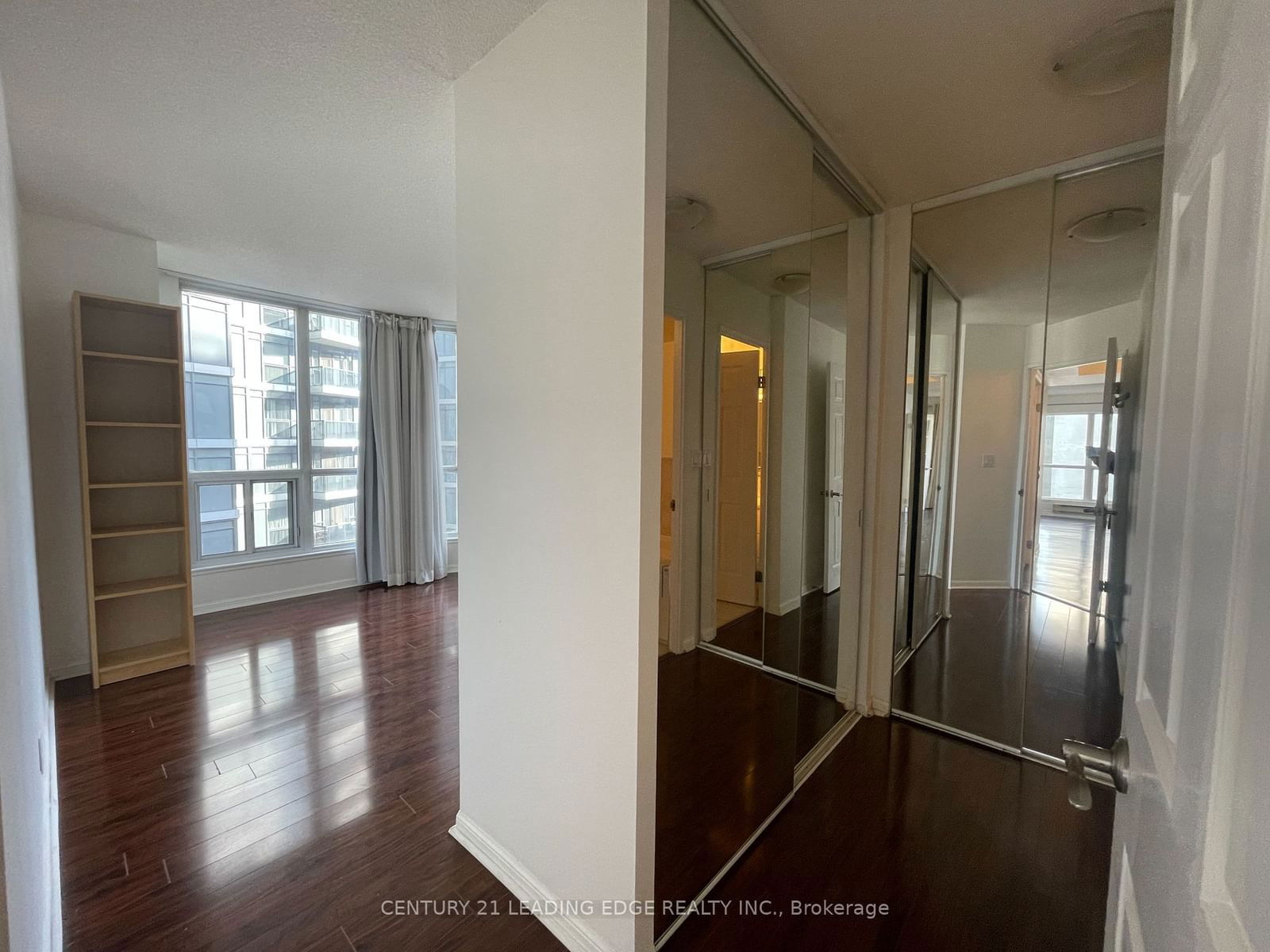 7 CARLTON St, unit 1115 for rent