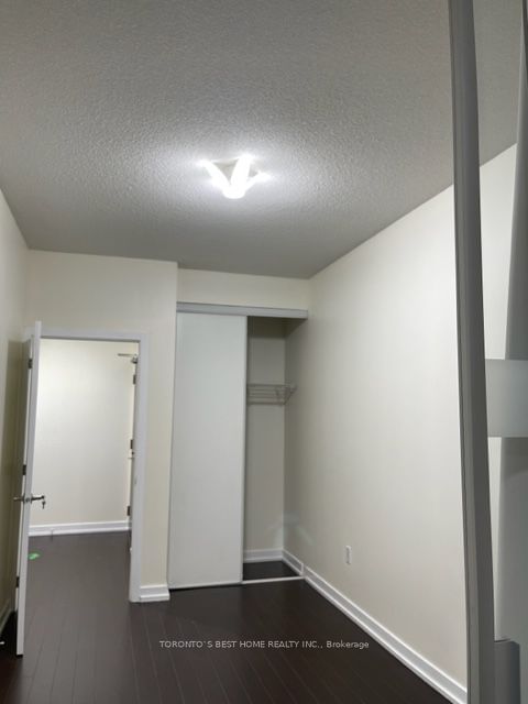 426 Lake Shore Blvd W, unit G05 MF for rent