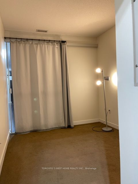 426 Lake Shore Blvd W, unit G05 MF for rent