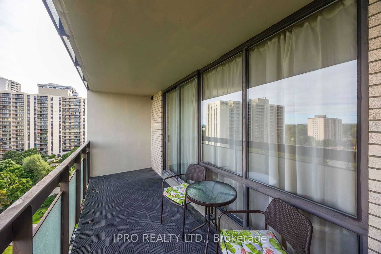 260-350 Seneca Hill Drive Condos, North York, Toronto