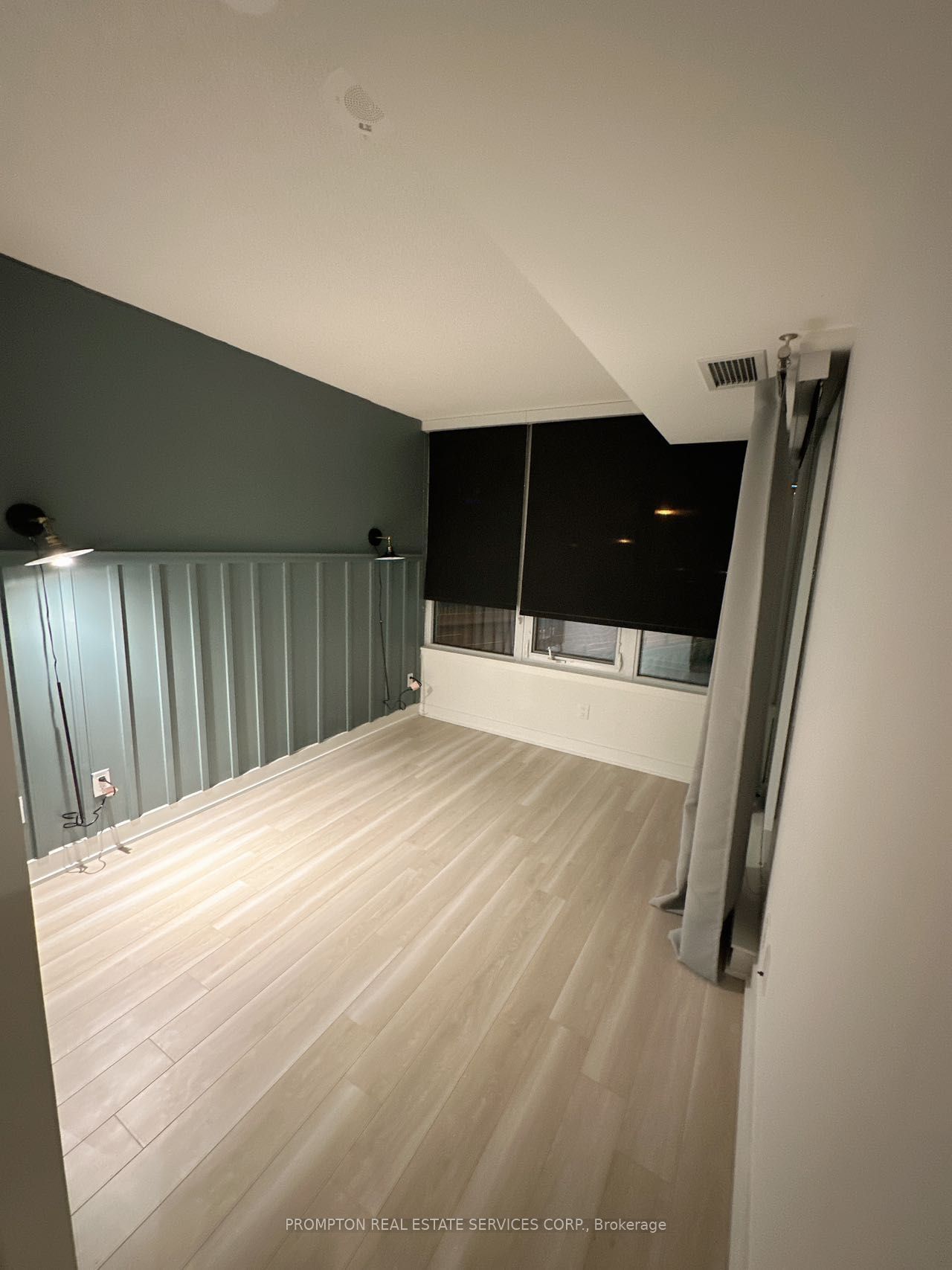 19 Bathurst St, unit 707 for rent