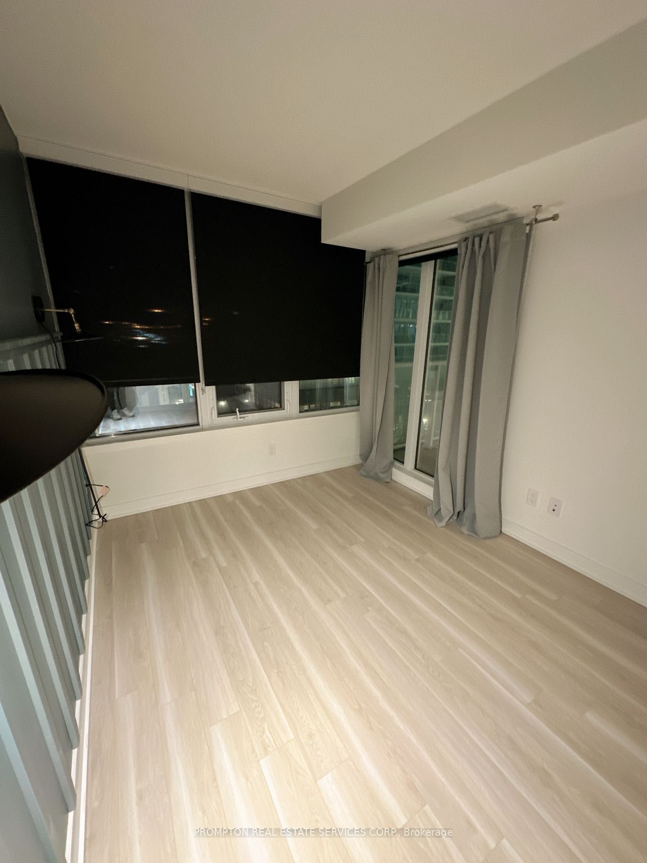 19 Bathurst St, unit 707 for rent