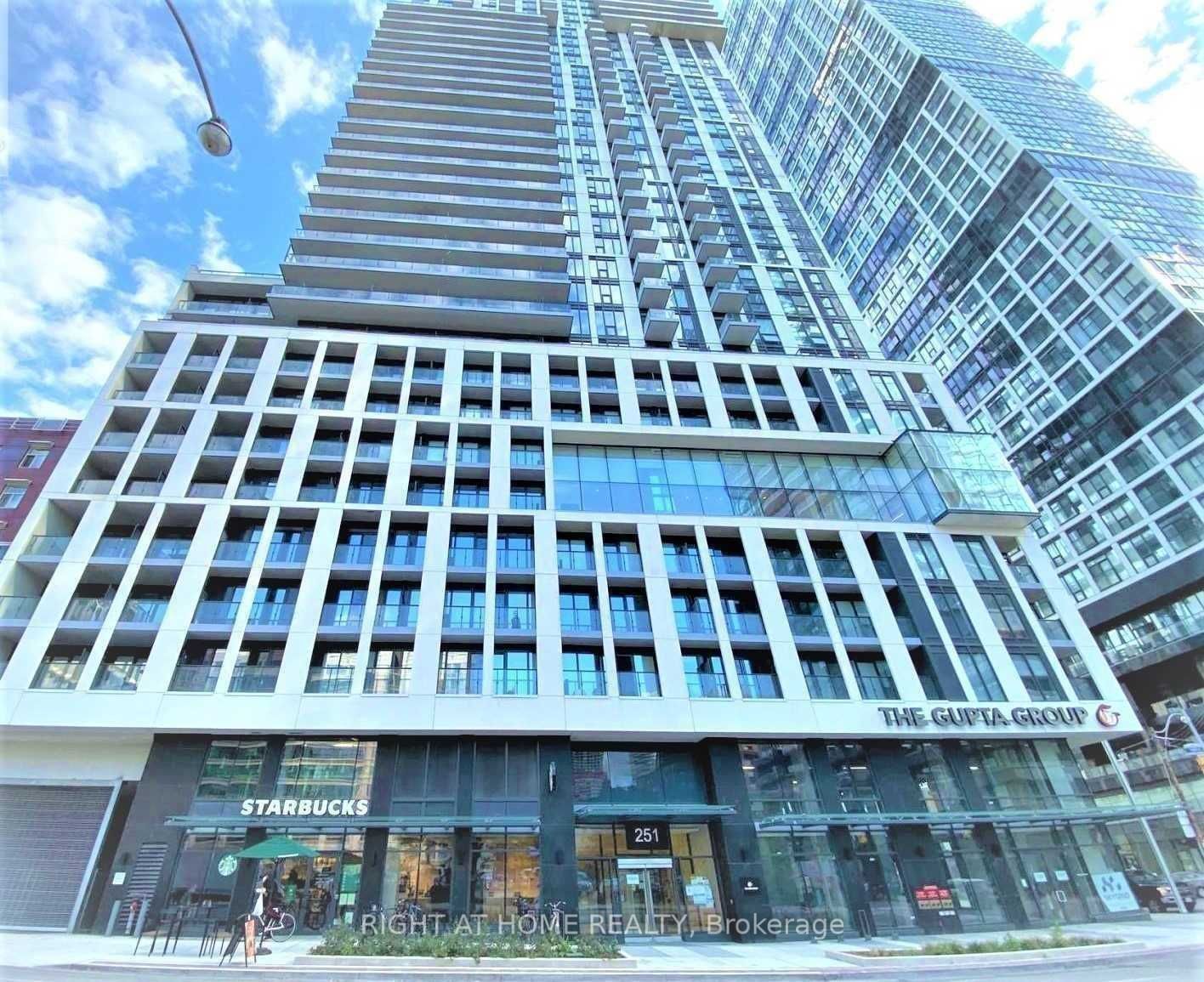 251 Jarvis St, unit 721 for rent