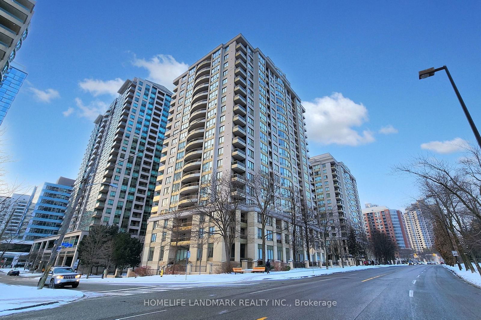 256 Doris Ave, unit 508 for sale