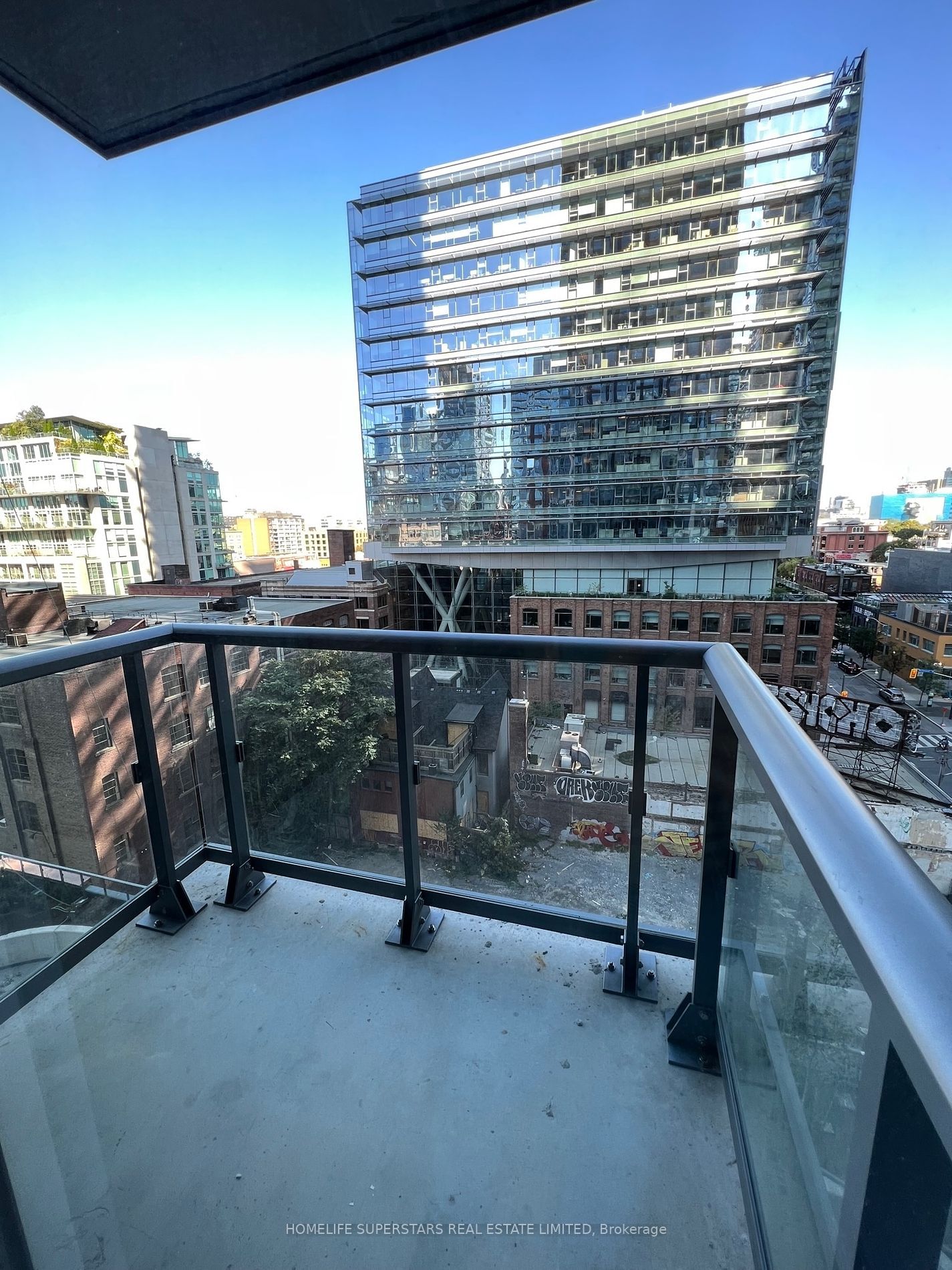 108 PETER St, unit 826 for rent