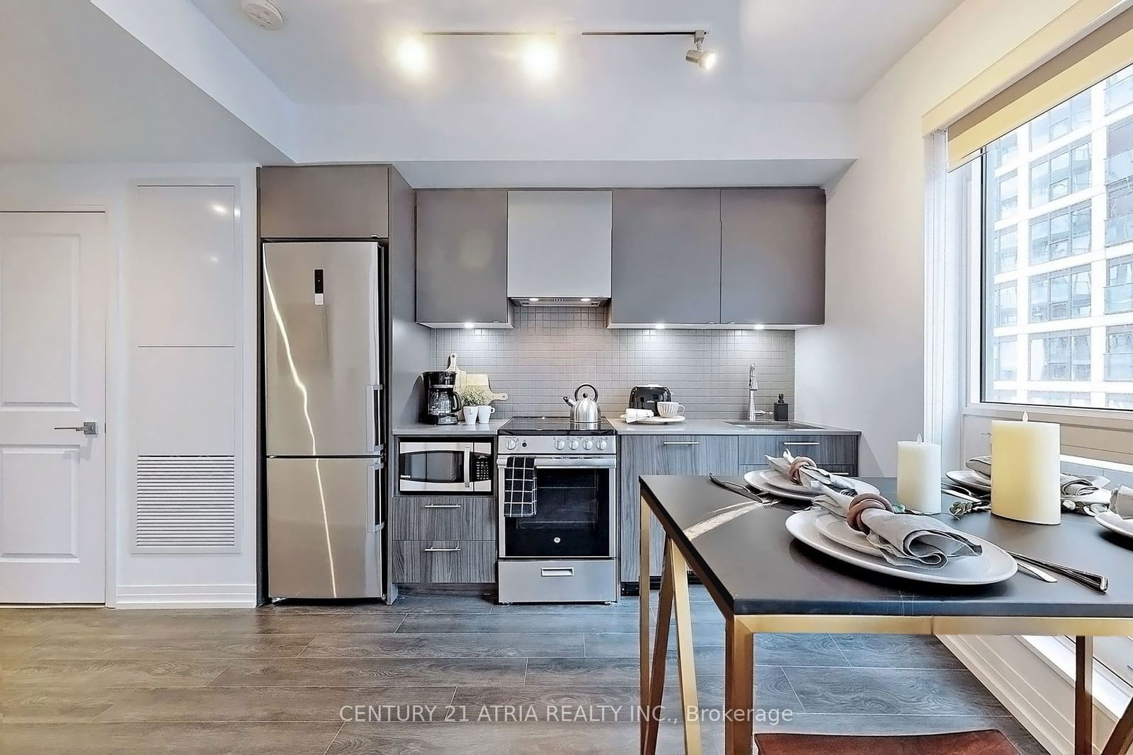 251 Jarvis St, unit 725 for sale