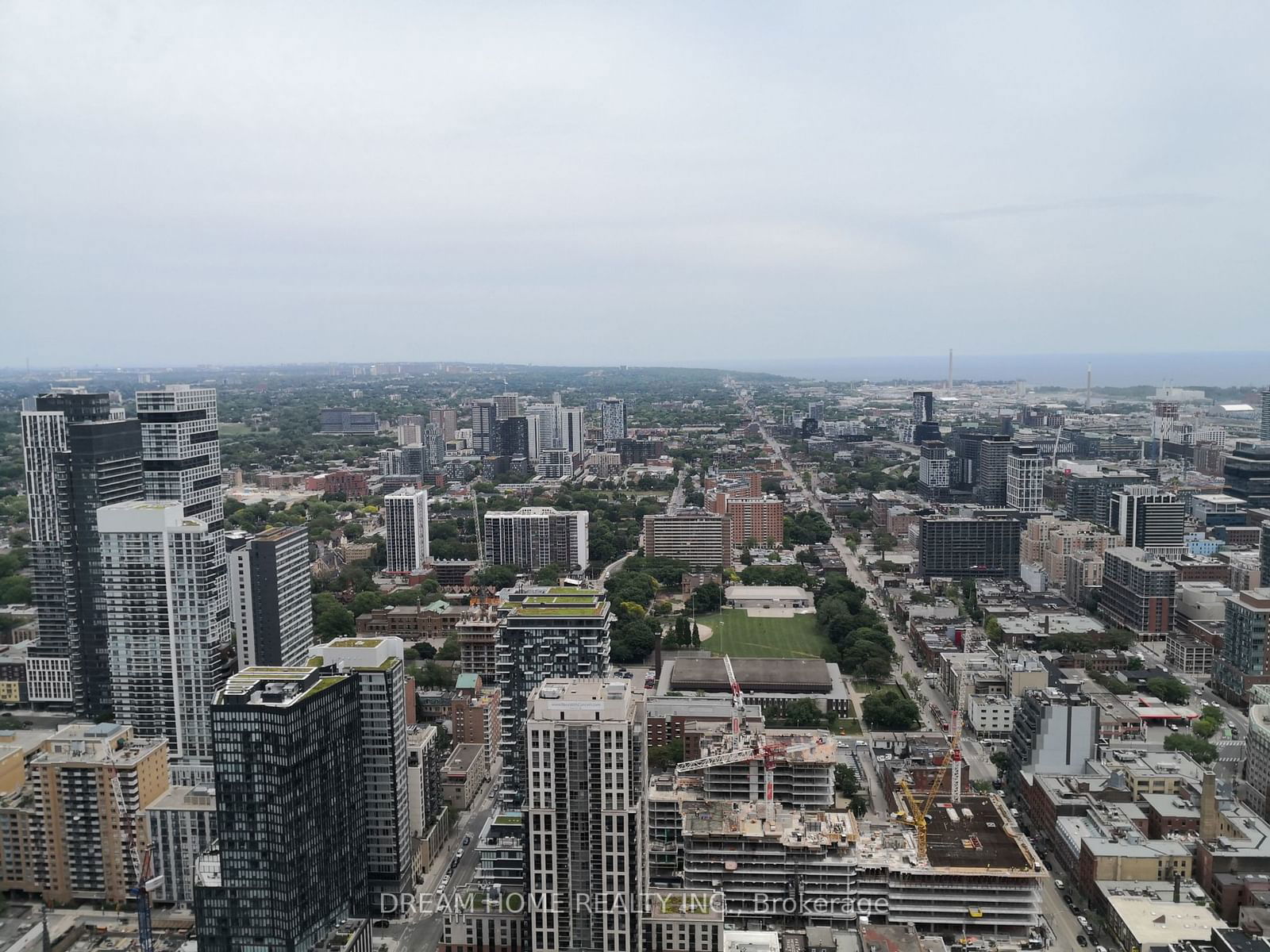 197 Yonge St, unit 5304 for rent