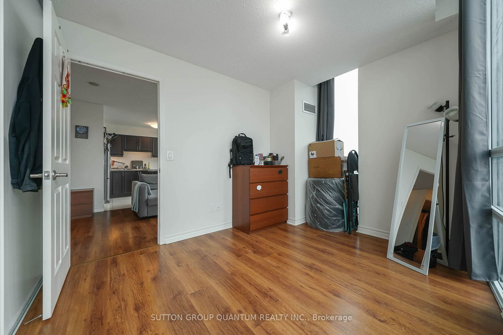 25 Lower Simcoe St, unit 1708 for rent