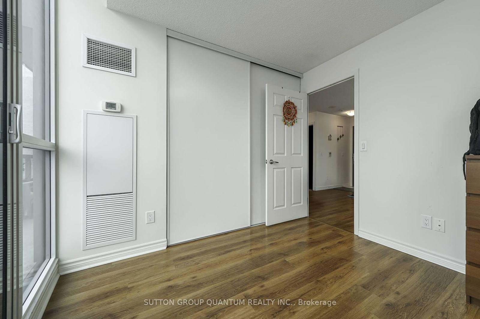 25 Lower Simcoe St, unit 1708 for rent