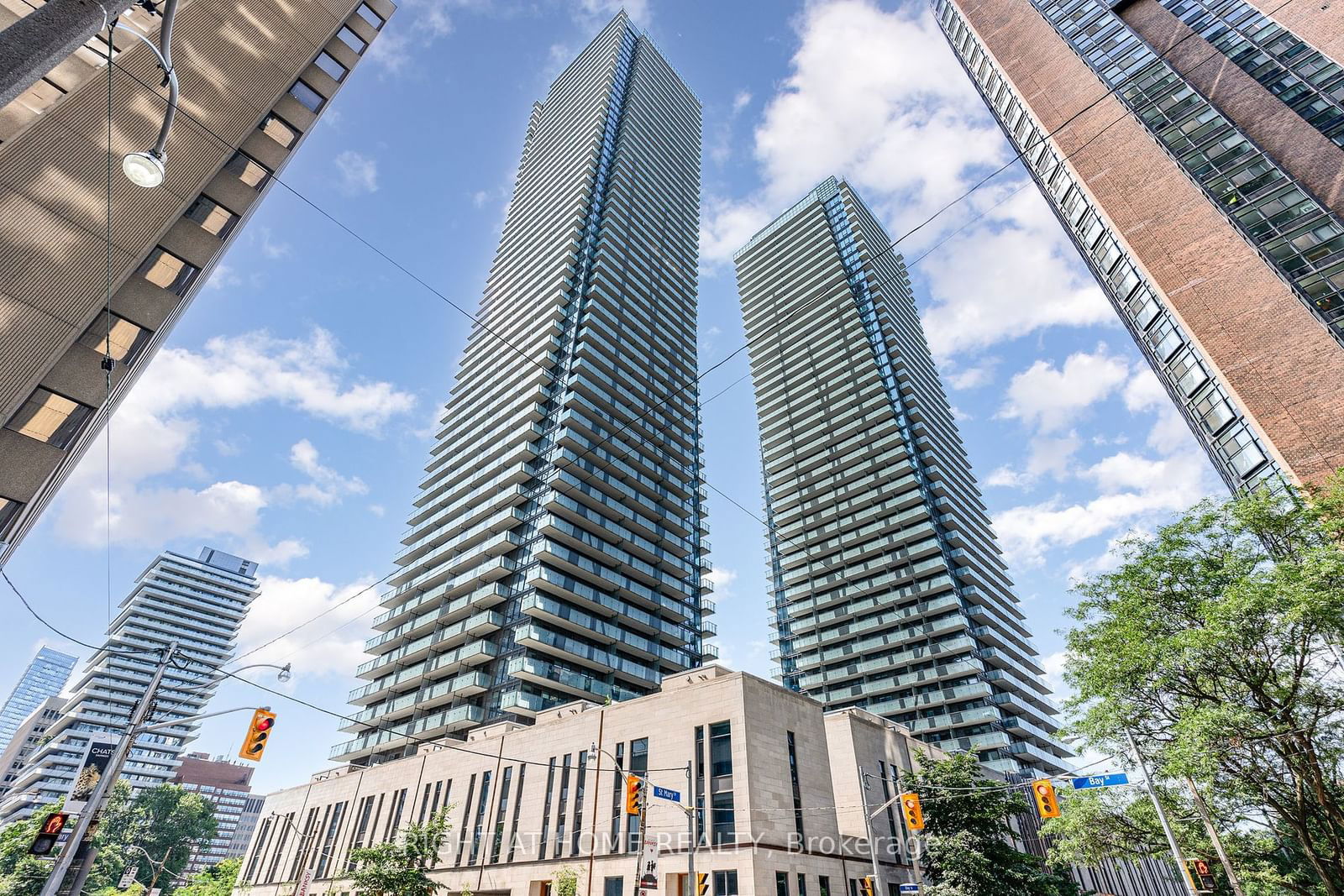 1080 Bay St, unit 3308 for rent