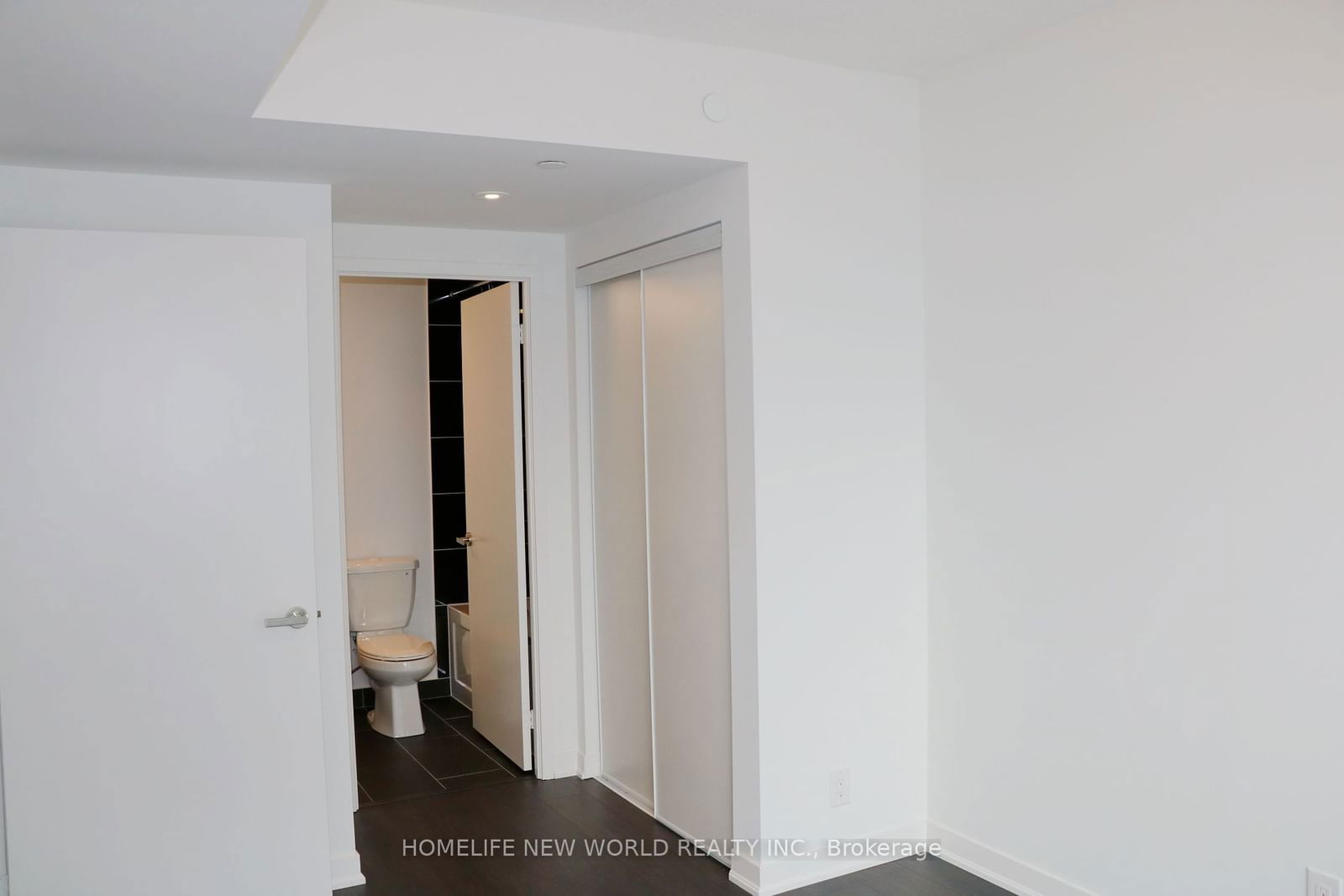 100 Harbour St, unit 3410 for rent