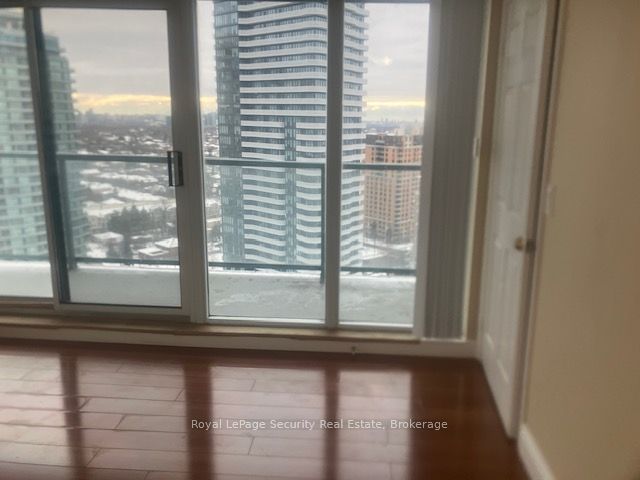 5508 Yonge St, unit 2510 for rent