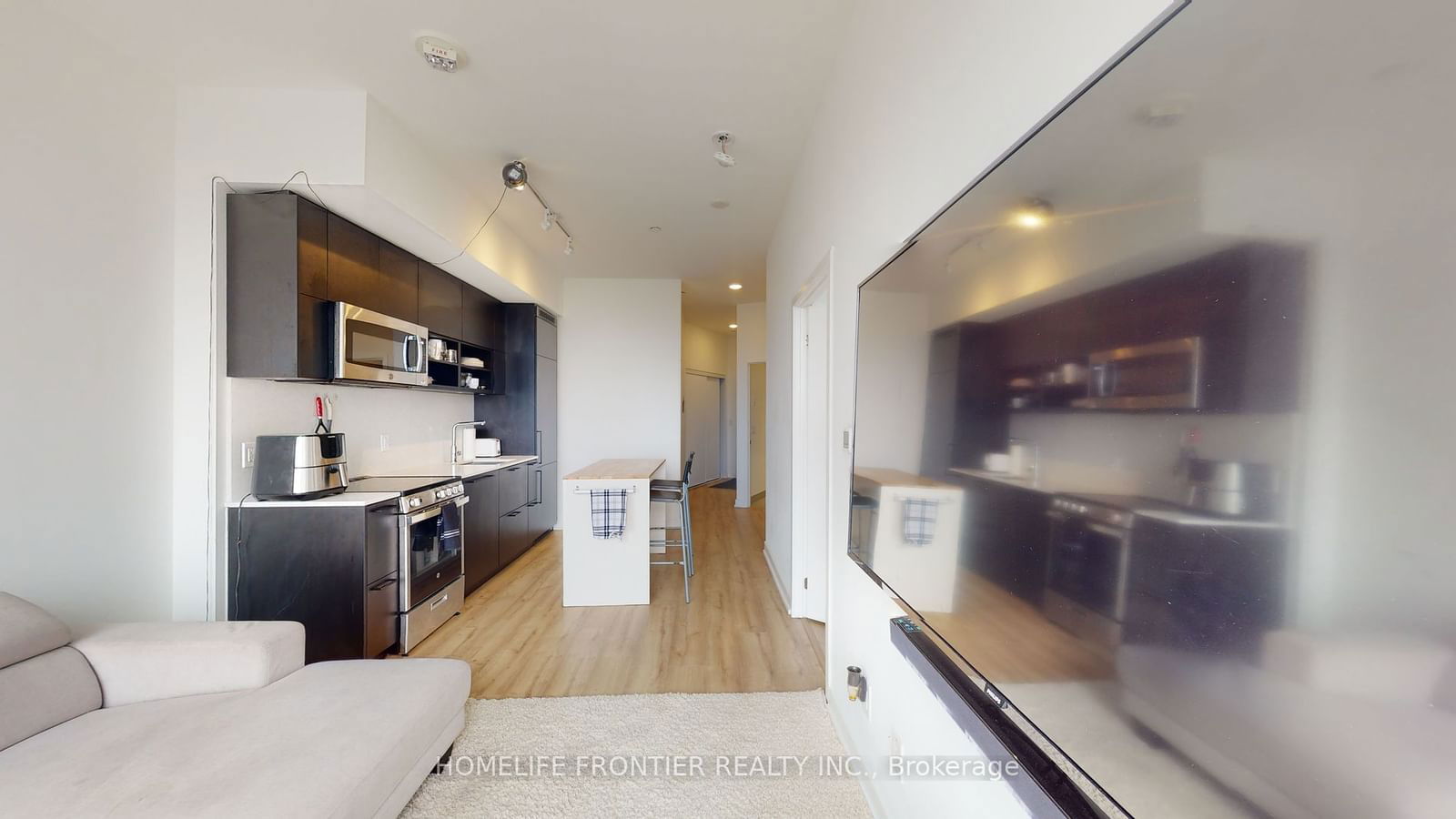 135 East Liberty St, unit 717 for rent