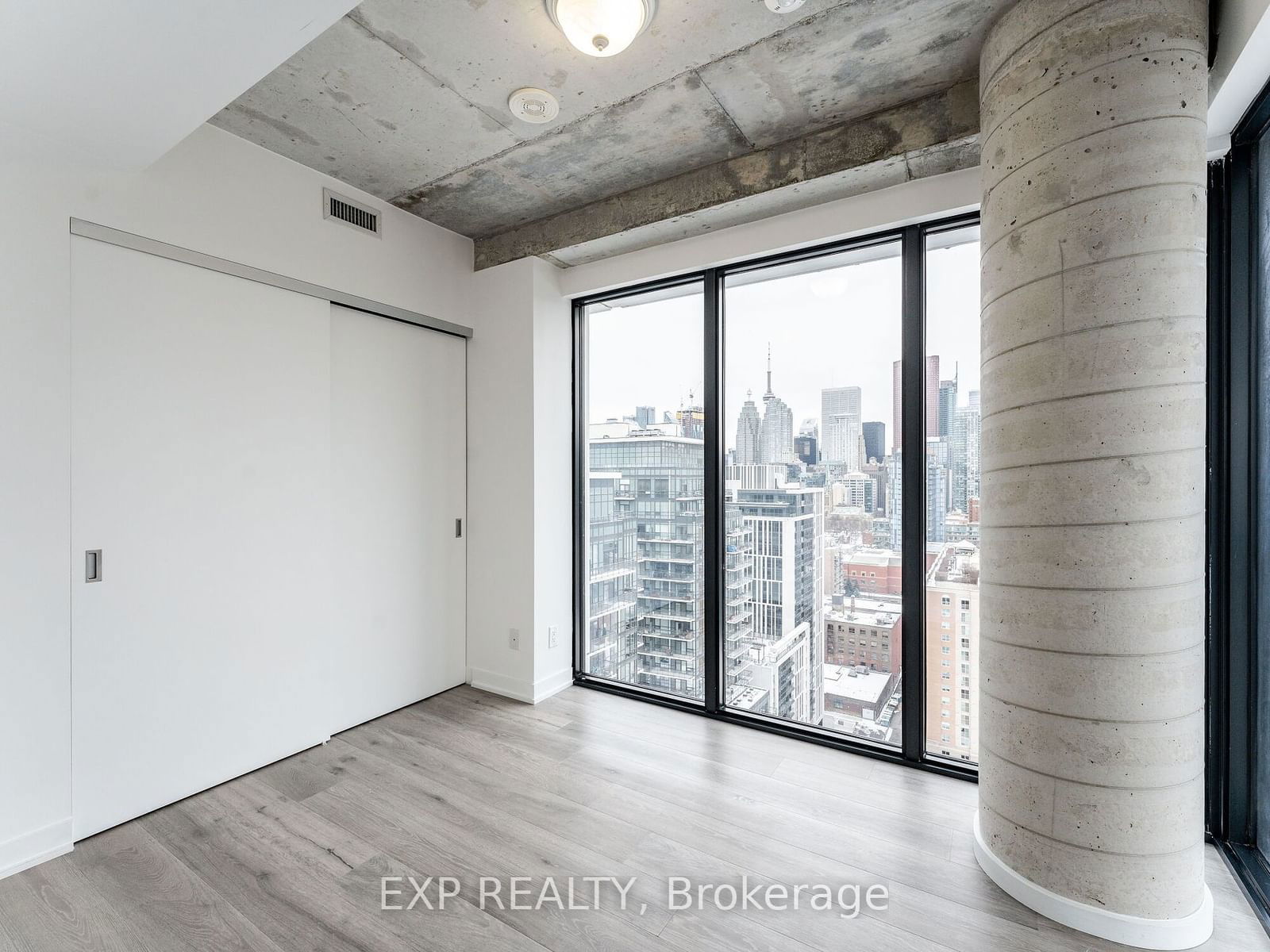 55 Ontario St, unit 2109 for rent