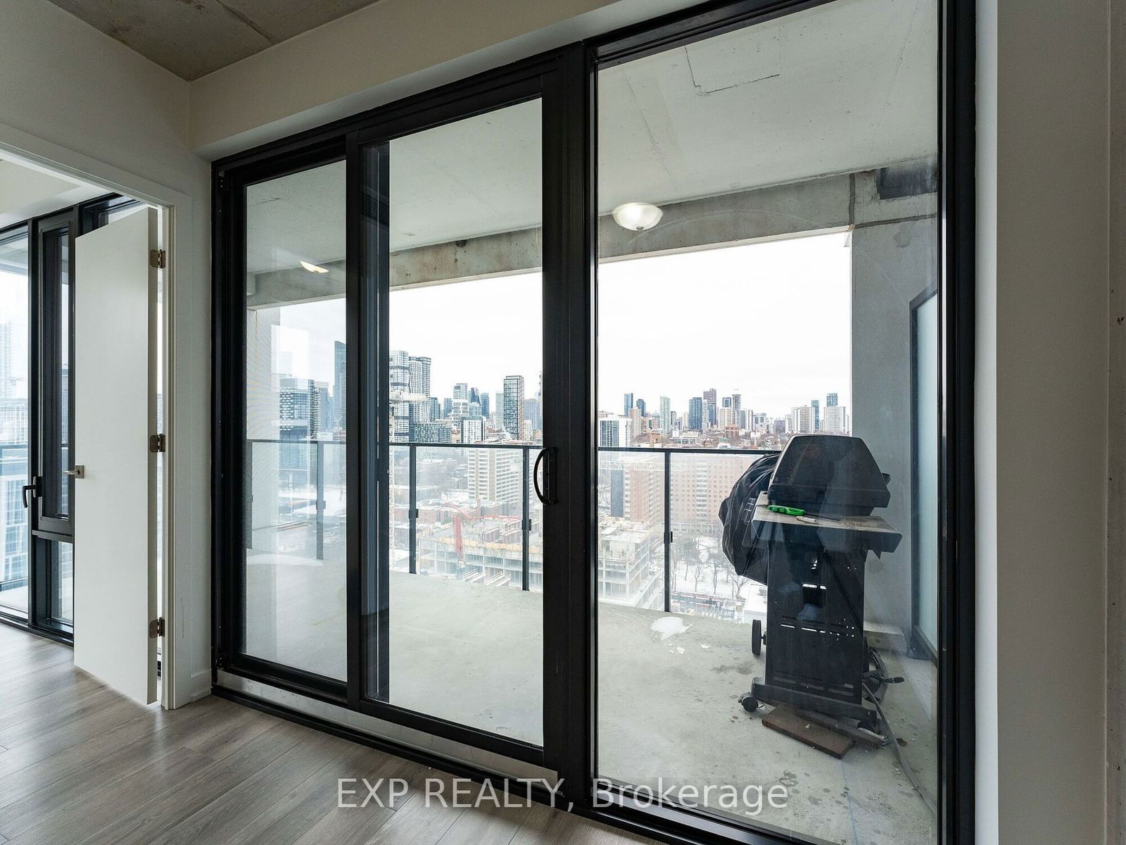 55 Ontario St, unit 2109 for rent