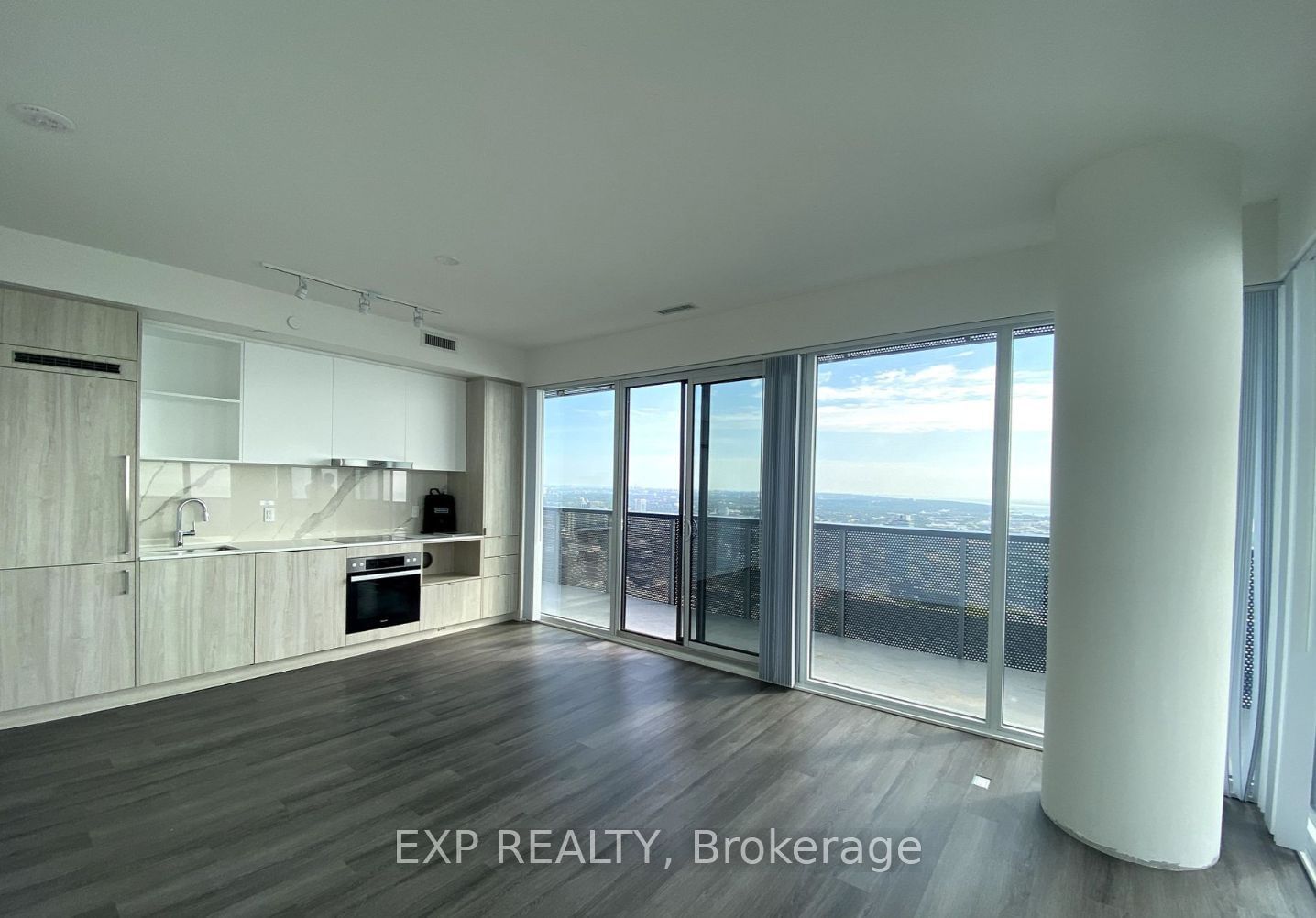 138 Downes St, unit 6706 for rent