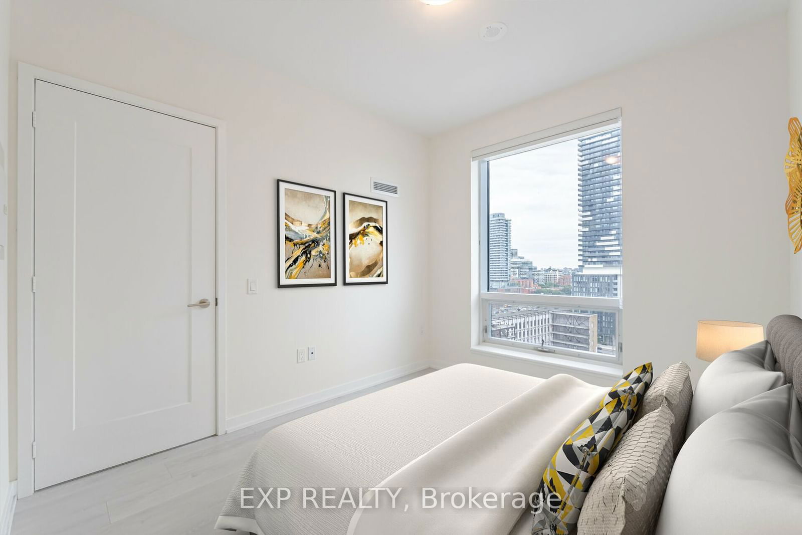 28 Freeland St, unit 1107 for sale