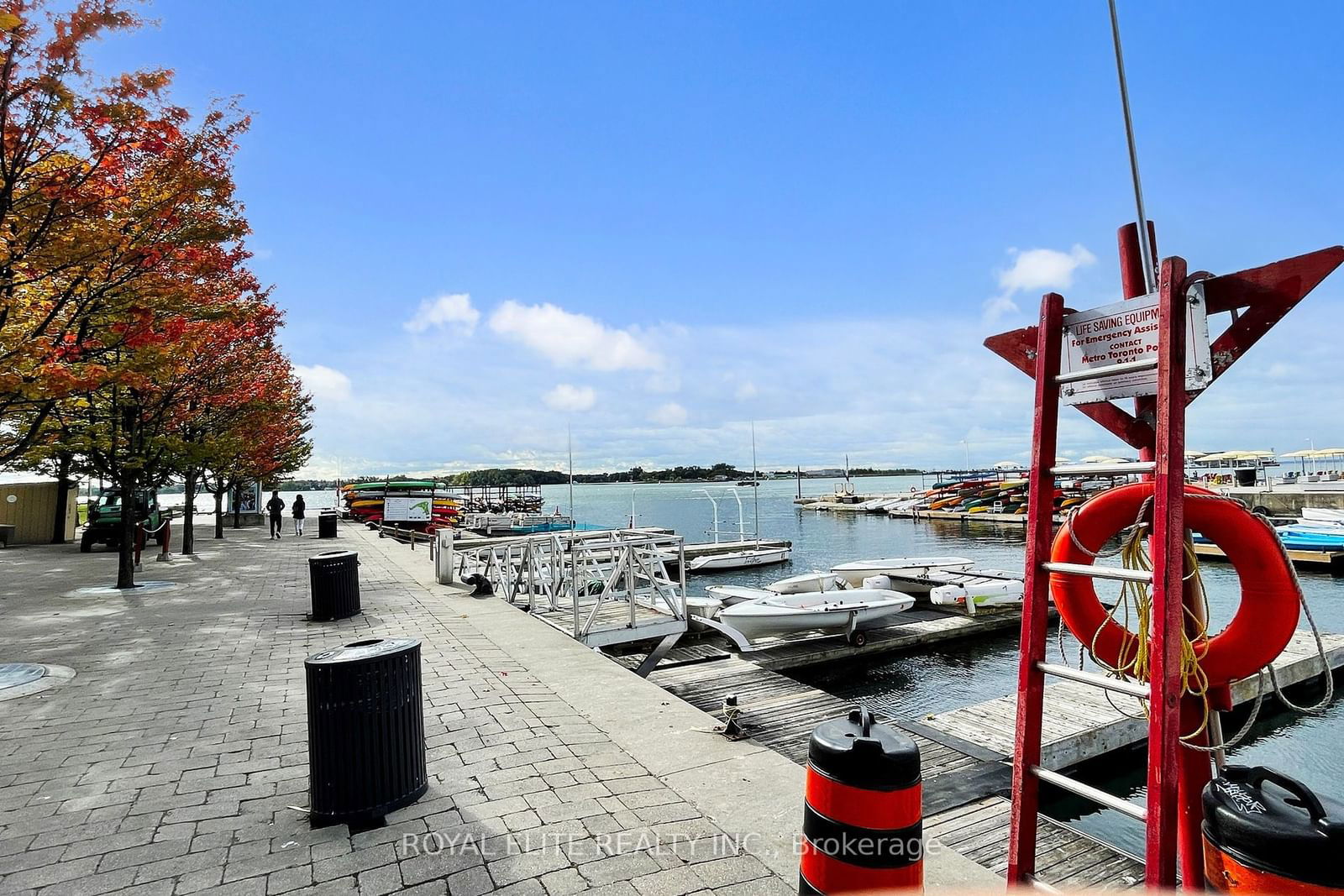 270 Queens Quay W, unit 2504 for sale