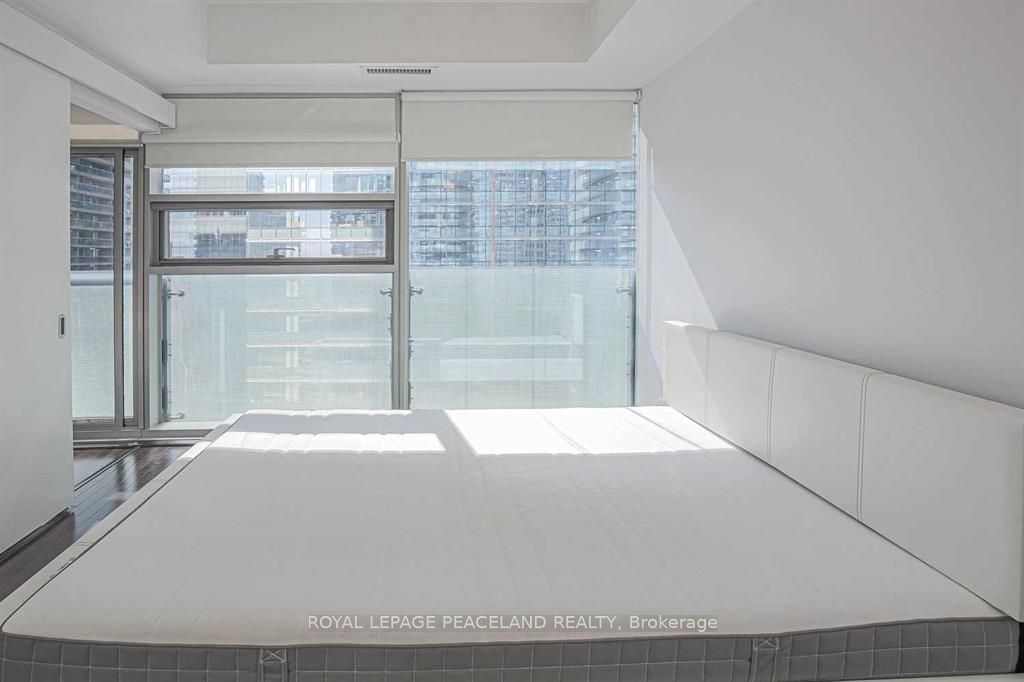 12 York St, unit 1509 for rent