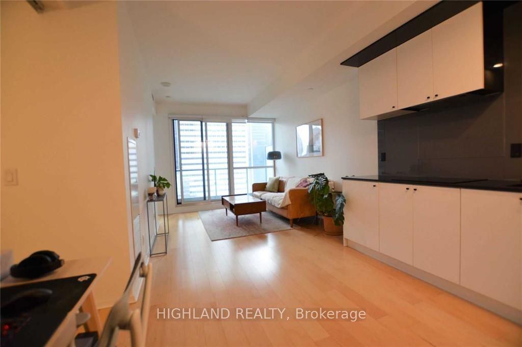 70 Temperance St, unit 3108 for rent