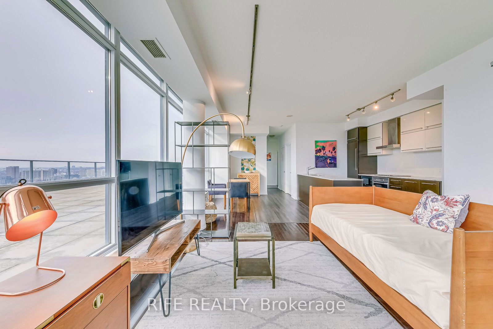 770 Bay St, unit Ph608 for rent