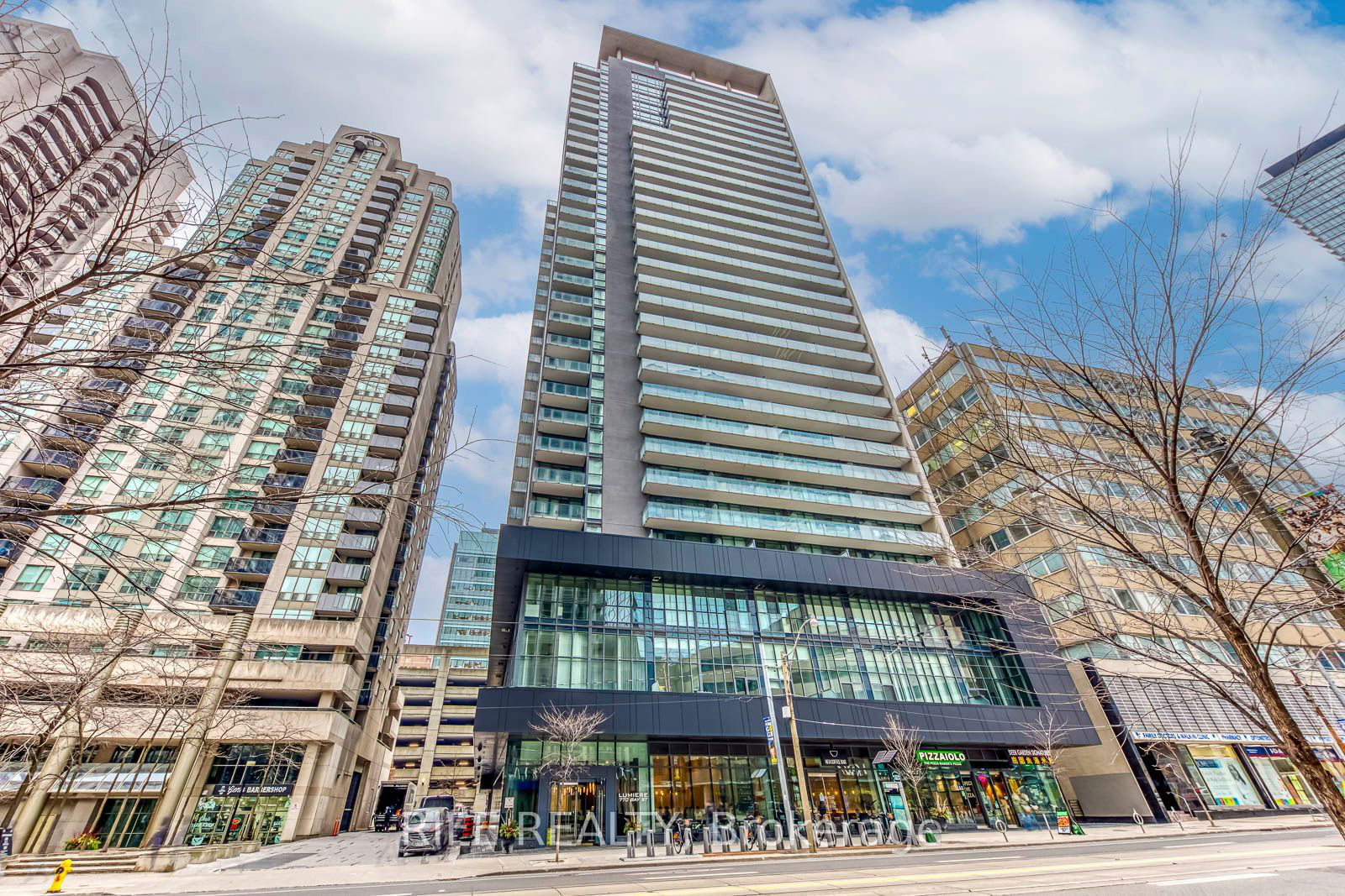 770 Bay St, unit Ph608 for rent