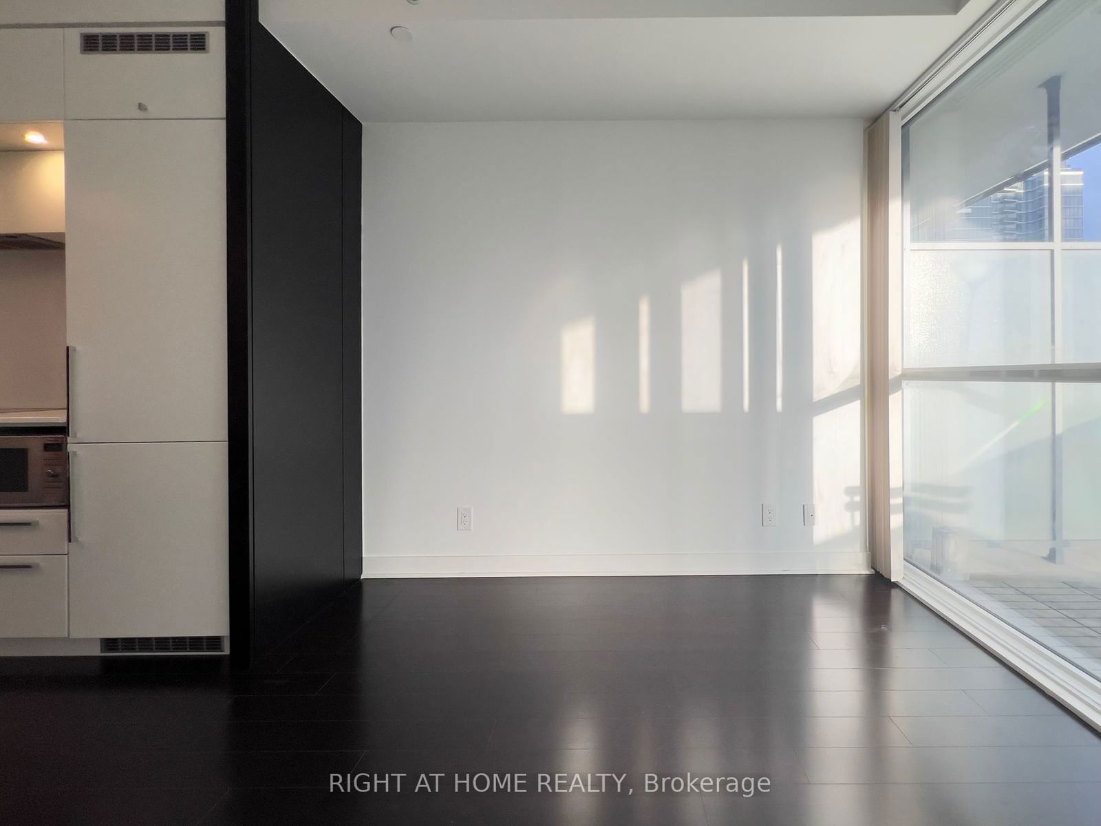 15 Grenville St, unit 1711 for sale