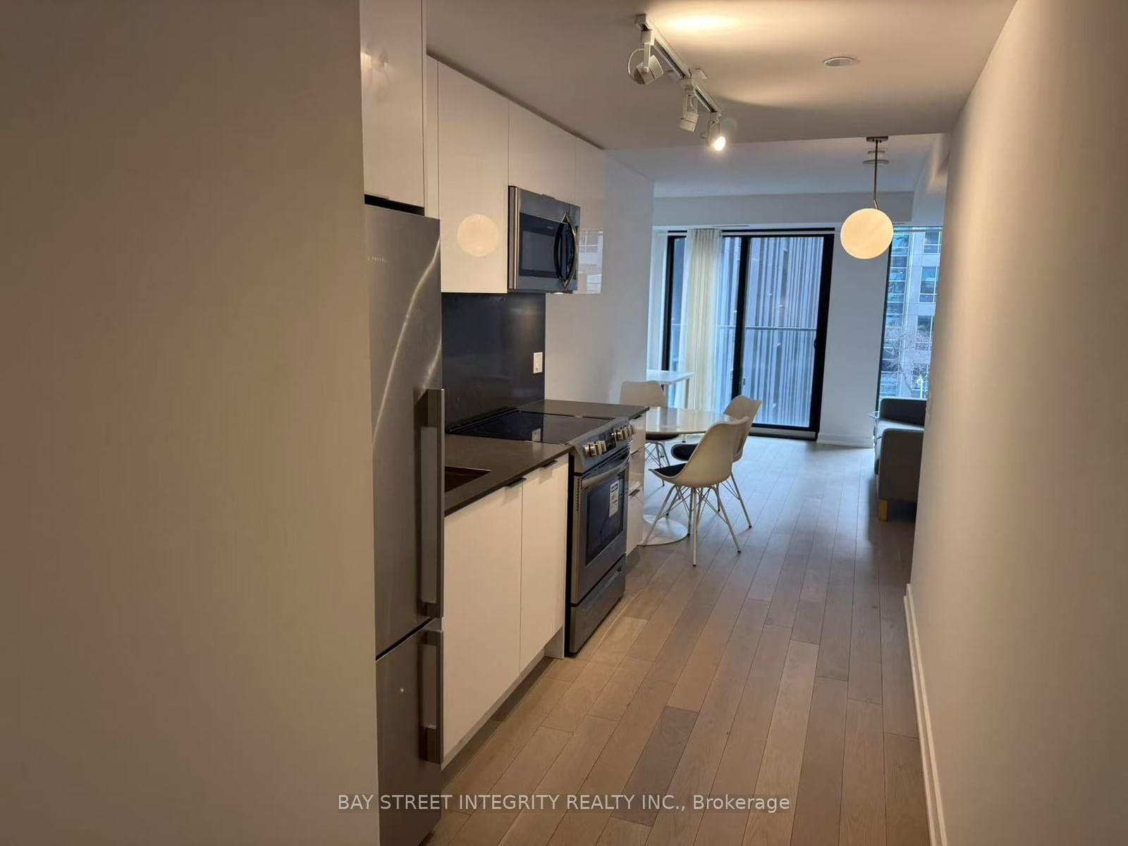 25 Richmond St E, unit 310 for rent