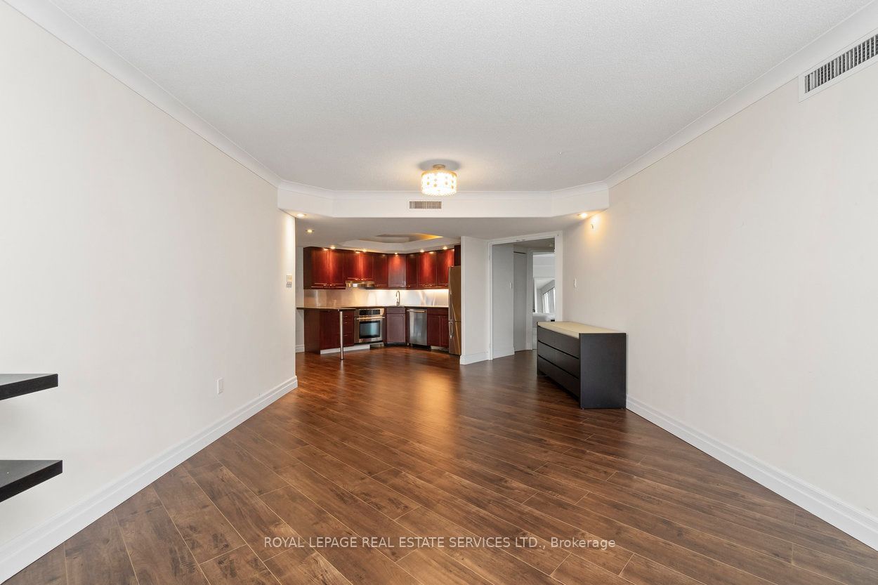 1001 Bay St, unit 2014 for sale