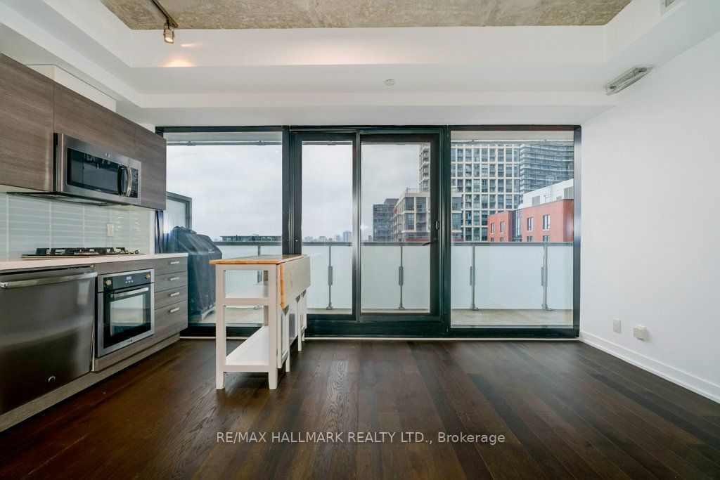 11 Charlotte St, unit 1305 for sale