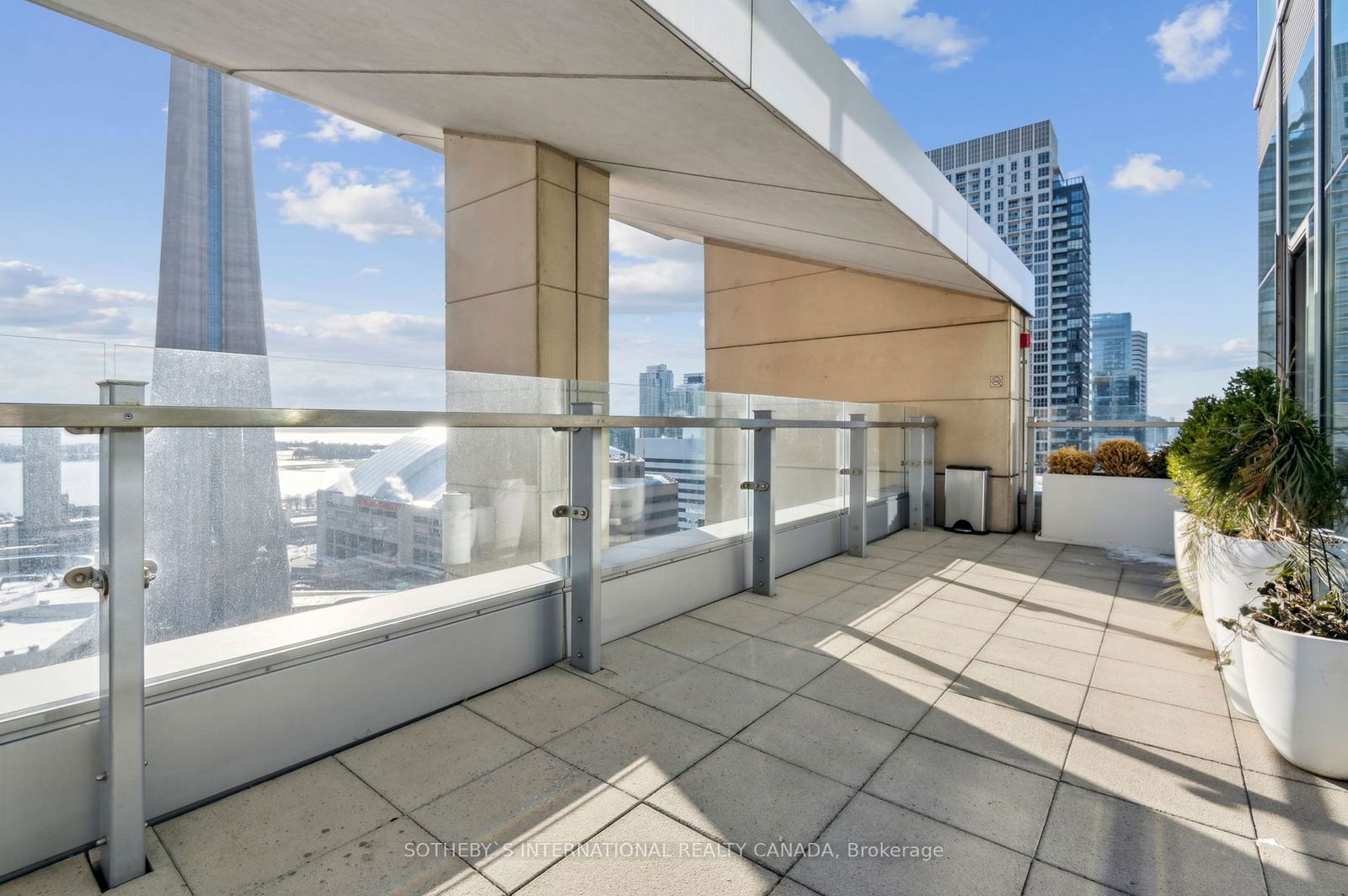 183 Wellington St W, unit 2902 for sale