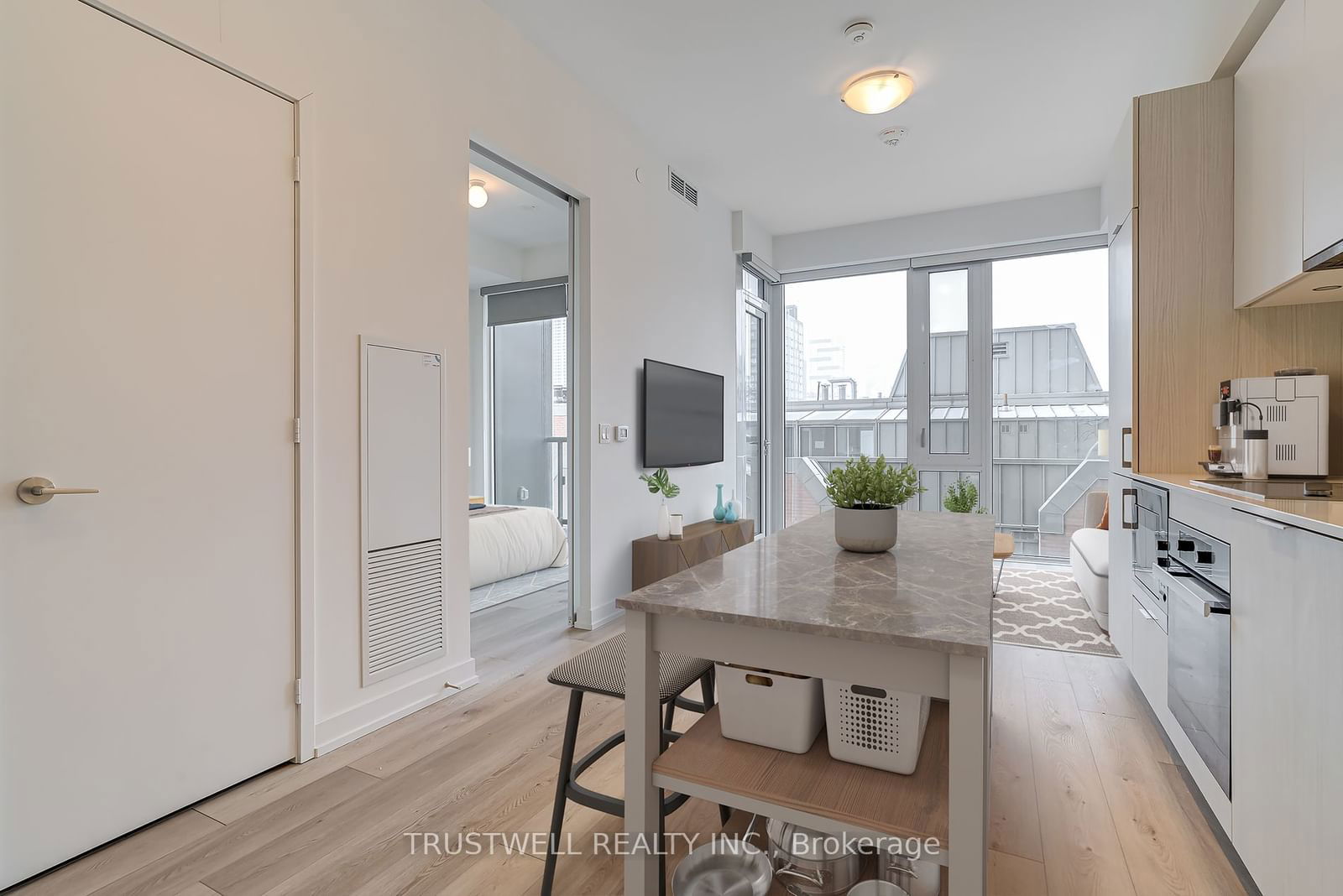 158 Front St E, unit 1004 for sale