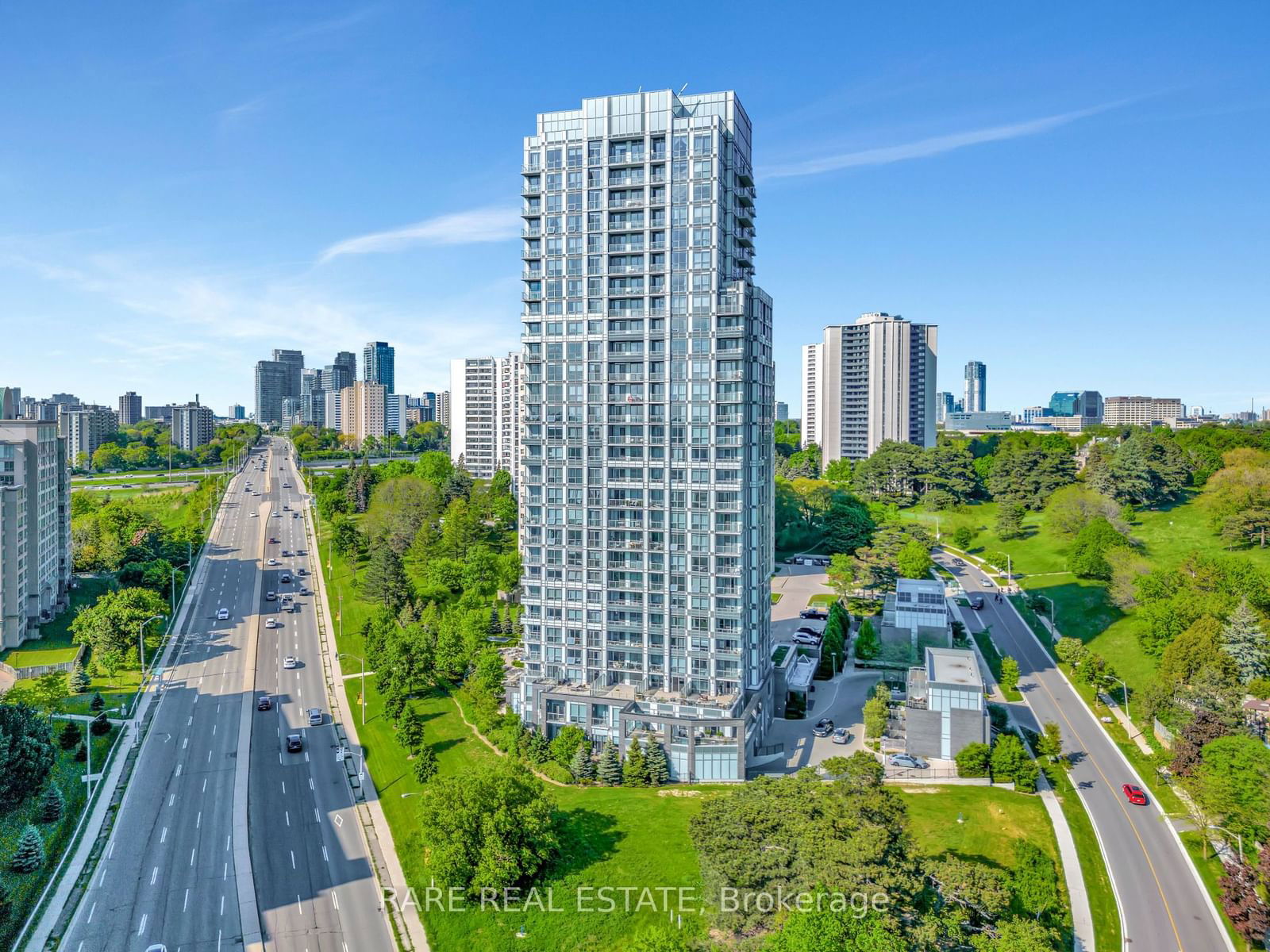 18 Graydon Hall Dr, unit 404 for rent