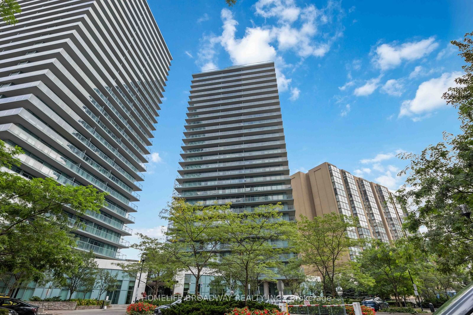 Pulse Condos, North York, Toronto