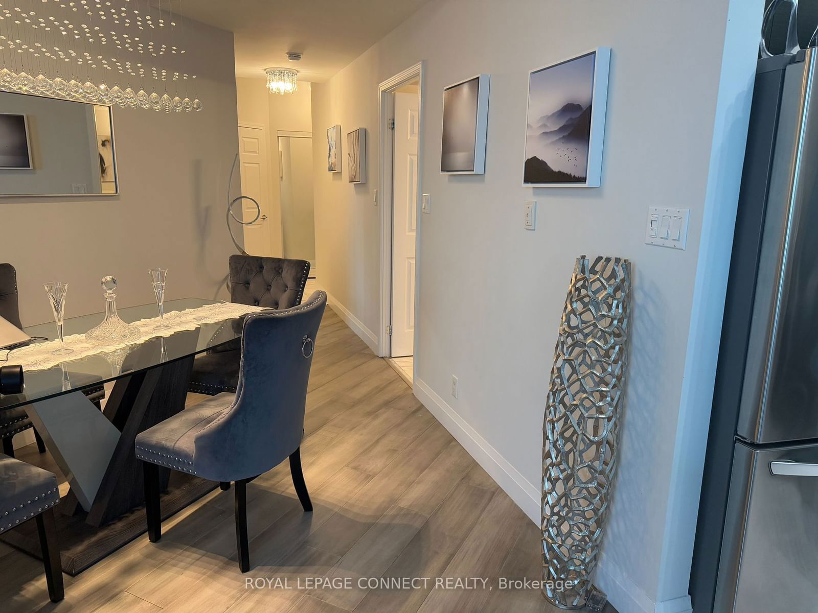 228 Queens Quay W, unit 1811 for rent