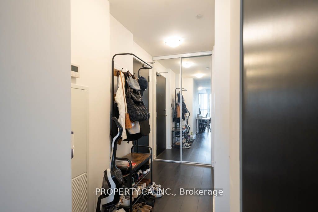 87 Peter St, unit 3105 for rent